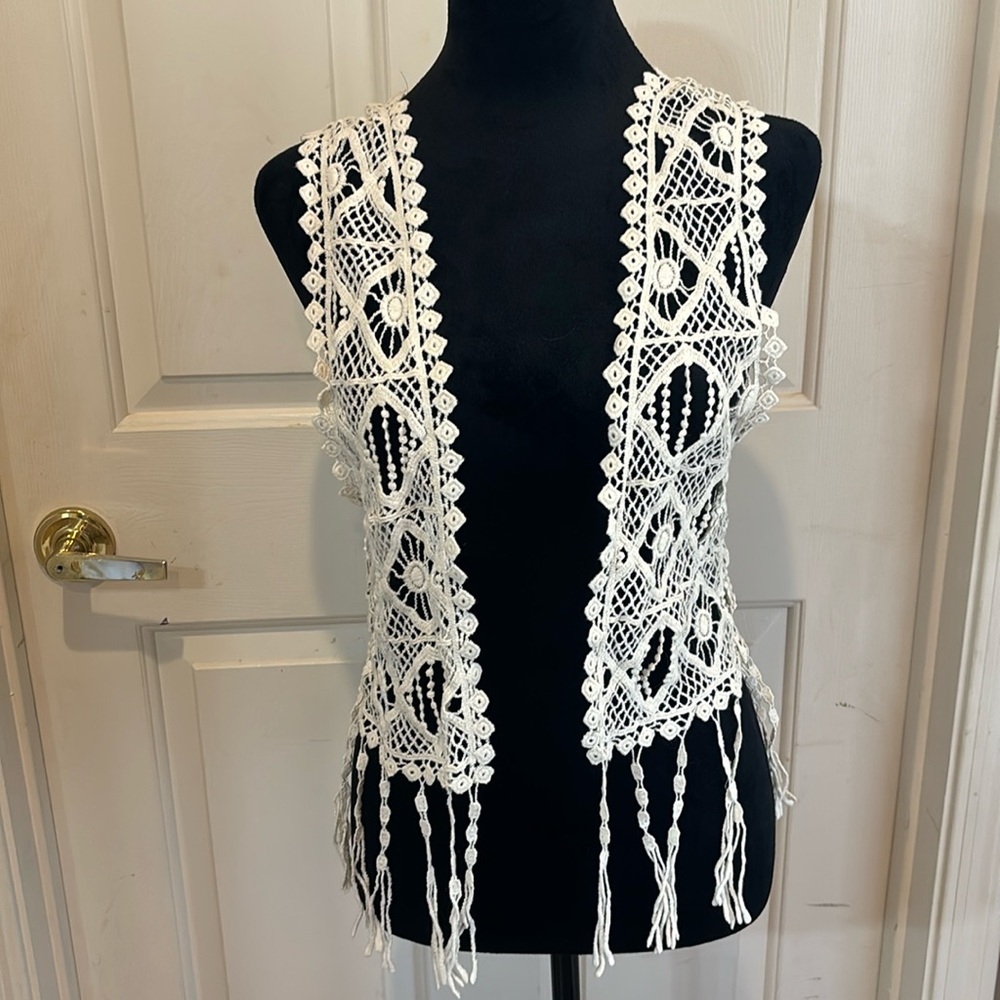White crochet vest size small